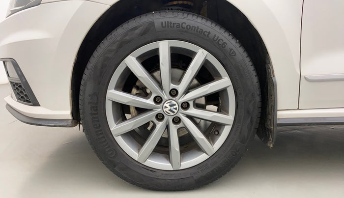 2020 Volkswagen Vento HIGHLINE PLUS 1.0L TSI, Petrol, Manual, 68,303 km, Left Front Wheel