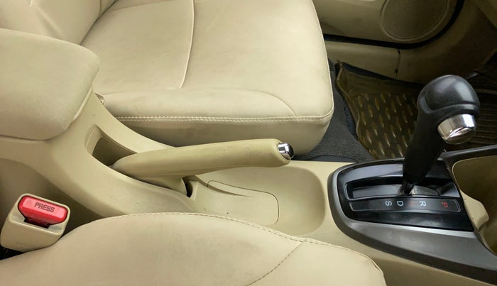 2012 Honda City V AT, Petrol, Automatic, 68,748 km, Gear Lever