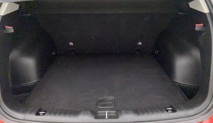 2018 Jeep Compass LIMITED 1.4 PETROL AT, Petrol, Automatic, 49,171 km, Boot Inside