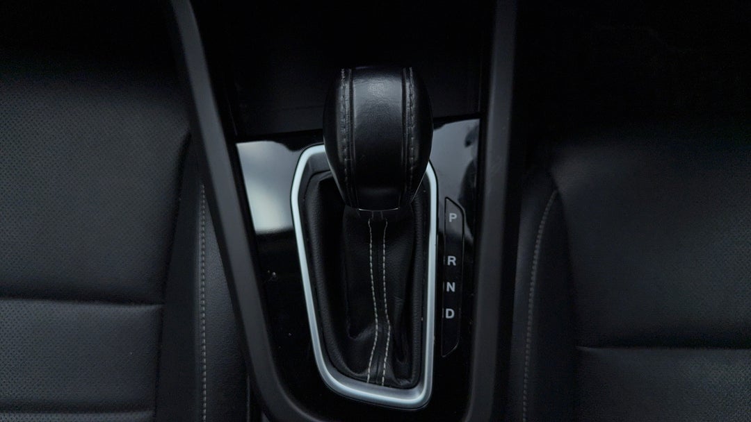 2022 Renault Arkana Zen, Automatic, 59128 km, Gear Lever 