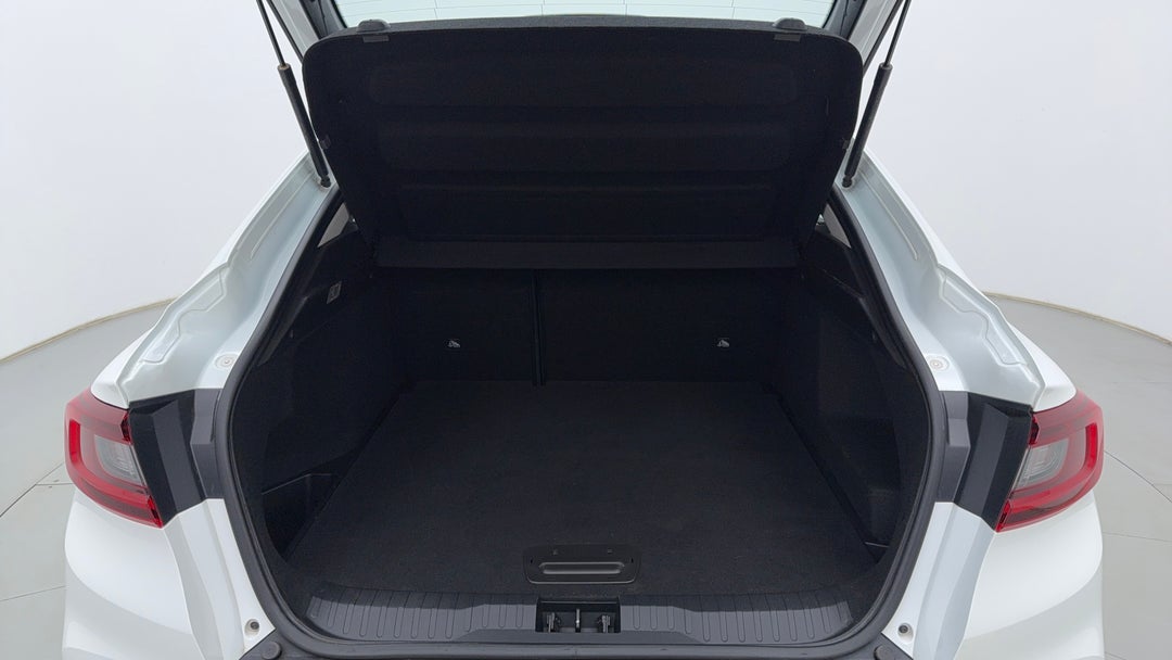 2022 Renault Arkana Zen, Automatic, 59128 km, Boot Inside View