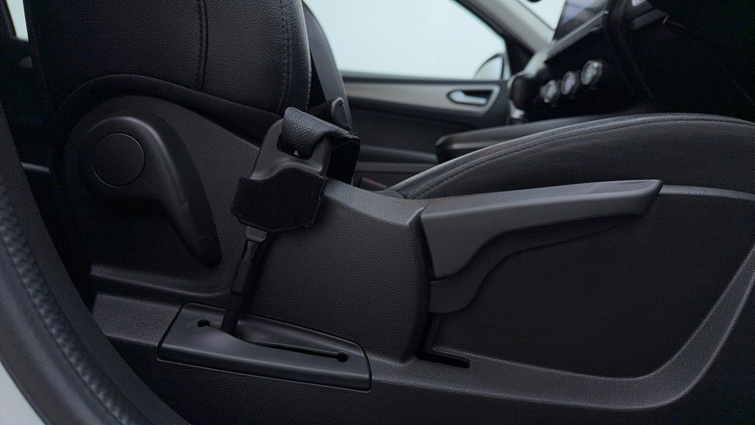 2022 Renault Arkana Zen, Automatic, 59128 km, Drivers Side Adjustment Panel