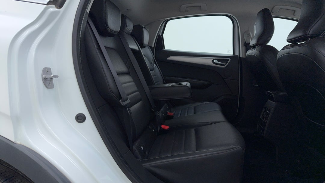 2022 Renault Arkana Zen, Automatic, 59128 km, Right Side Rear Door Cabin View