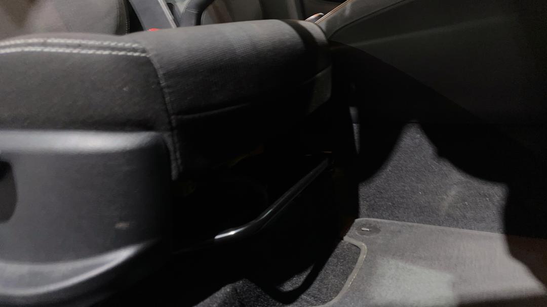2020 Hyundai Venue Active, Automatic, 43470 km, Drivers Side Adjustment Panel