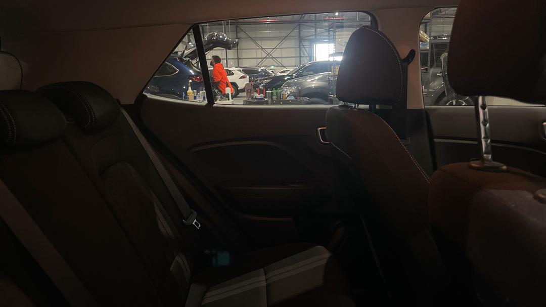 2020 Hyundai Venue Active, Automatic, 43470 km, Right Side Rear Door Cabin View