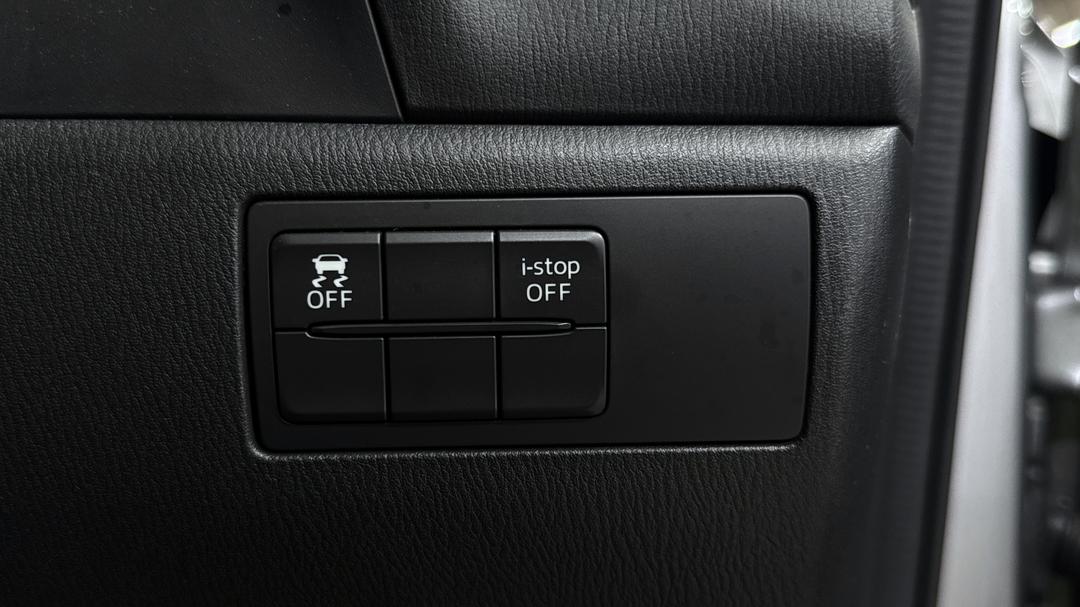 2016 Mazda 3 Maxx, Automatic, 135190 km, Utility Switches/Buttons