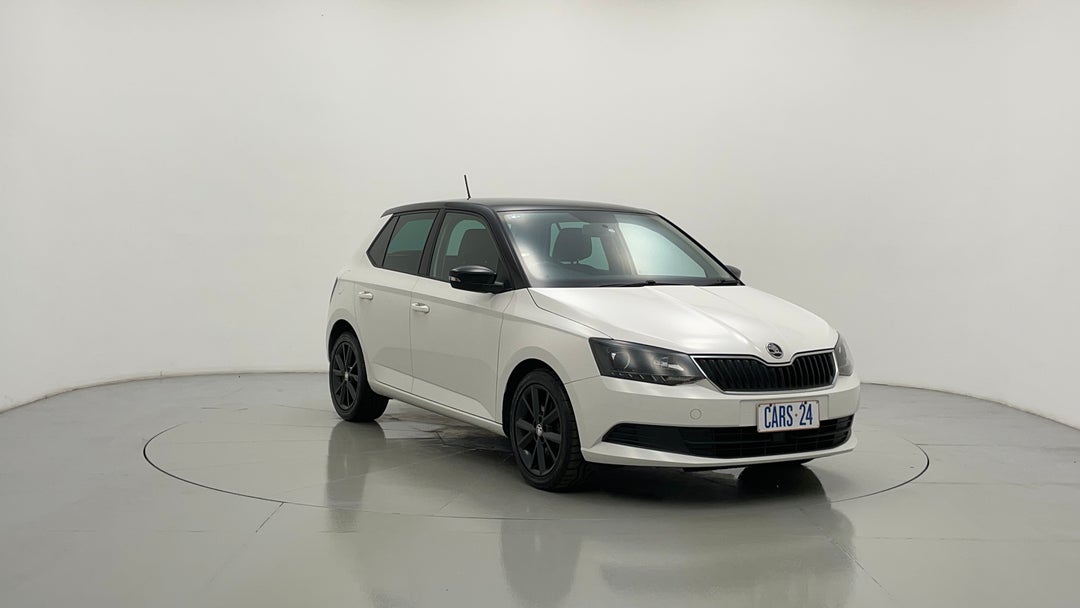 Right Front Diagonal (45- Degree) View