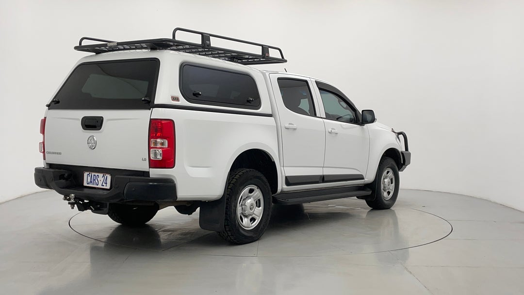 Right Back Diagonal (45- Degree) View