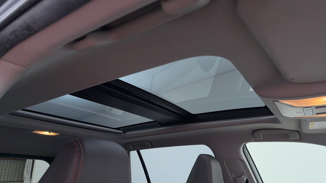 Interior Sunroof/Moonroof