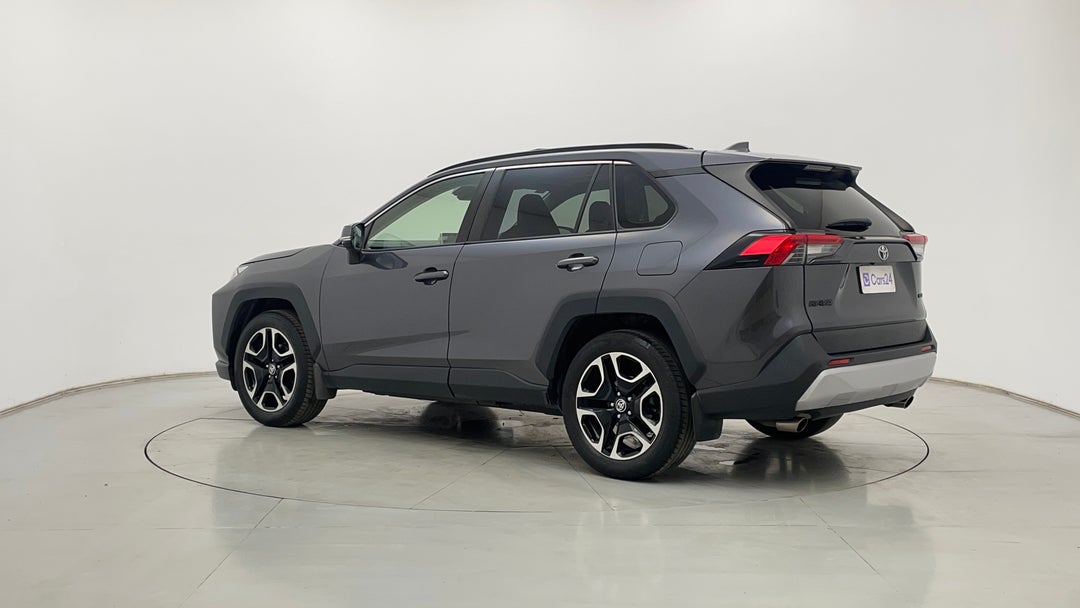 Left Back Diagonal (45- Degree) View