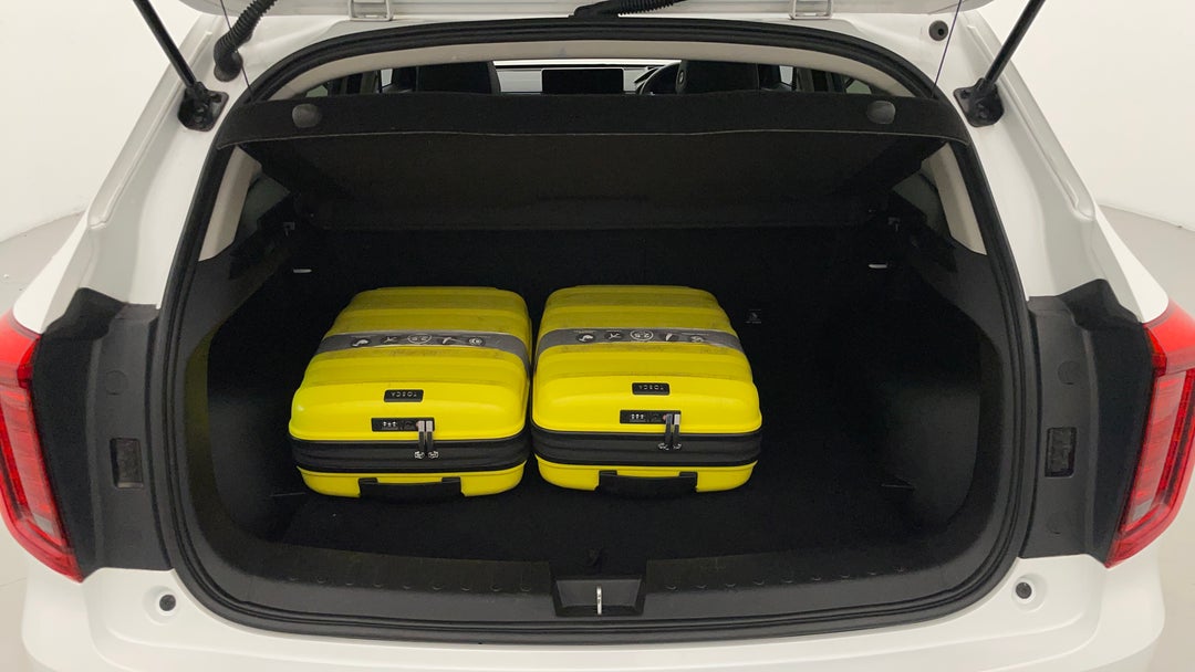 2021 GWM Haval Jolion Ultra, Automatic, 48515 km, Boot Inside View with Luggage