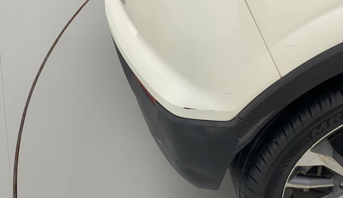 2022 Mahindra XUV300 W8 (O) 1.2 PETROL AMT, Petrol, Automatic, 24,712 km, Rear bumper - Minor scratches