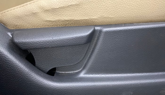 2017 Hyundai Eon ERA PLUS, Petrol, Manual, 30,295 km, Driver Side Adjustment Panel