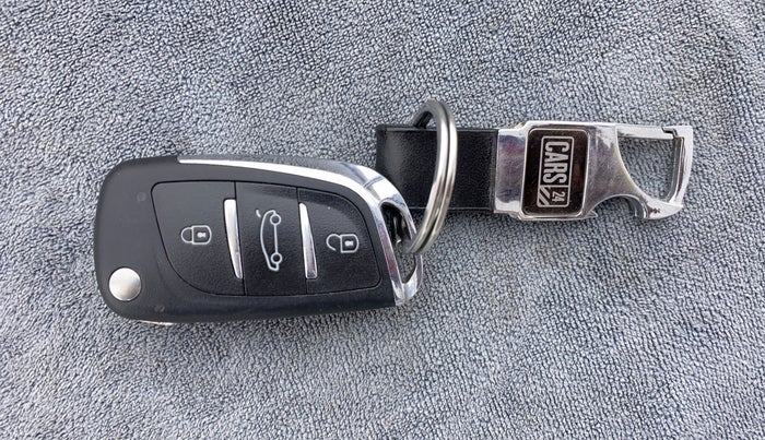 2015 Hyundai Grand i10 MAGNA 1.2 KAPPA VTVT, Petrol, Manual, 57,954 km, Key Close Up