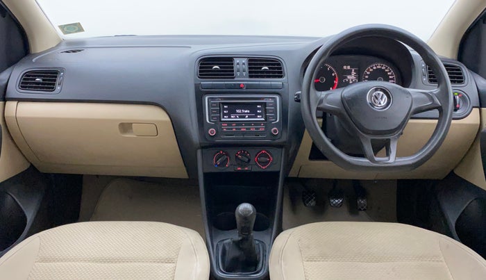 2017 Volkswagen Ameo COMFORTLINE 1.2L, Petrol, Manual, 46,546 km, Dashboard