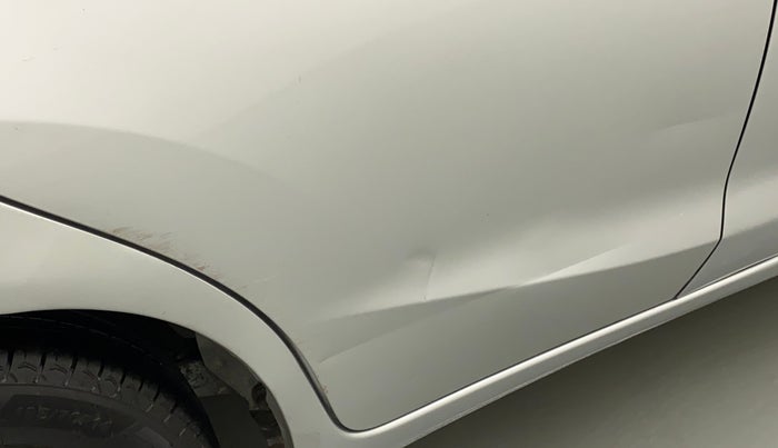 2015 Honda Brio E MT, Petrol, Manual, 53,538 km, Right rear door - Minor scratches