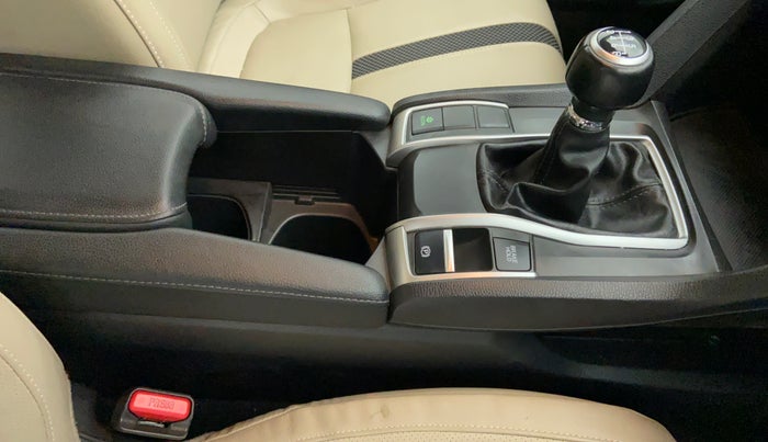 2019 Honda Civic ZX MT DIESEL, Diesel, Manual, 42,647 km, Gear Lever