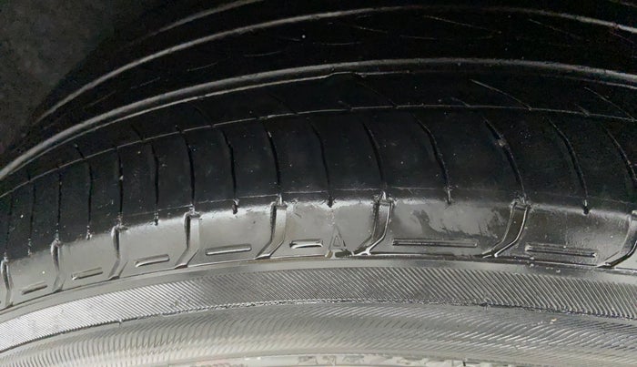 2019 Honda Civic ZX MT DIESEL, Diesel, Manual, 42,647 km, Left Rear Tyre Tread