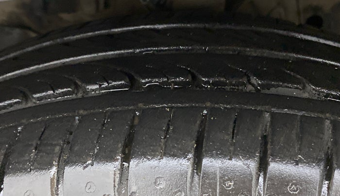 2016 Honda City VX CVT PETROL, Petrol, Automatic, 32,003 km, Left Front Tyre Tread
