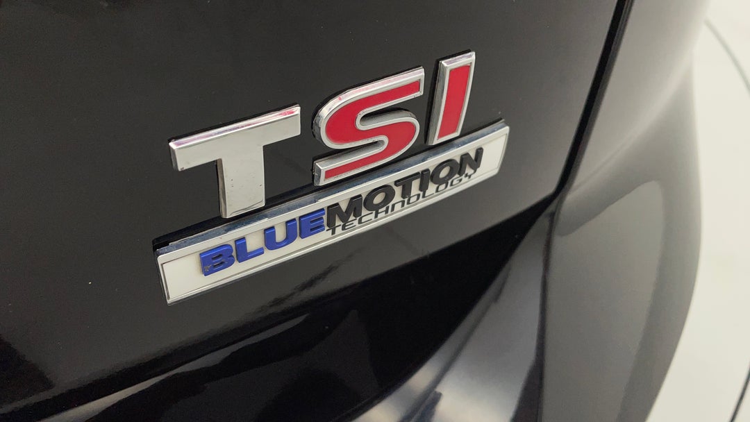 2014 Volkswagen Golf 103 Tsi Highline, Automatic, 124202 km, Badge (Boot Right Side)