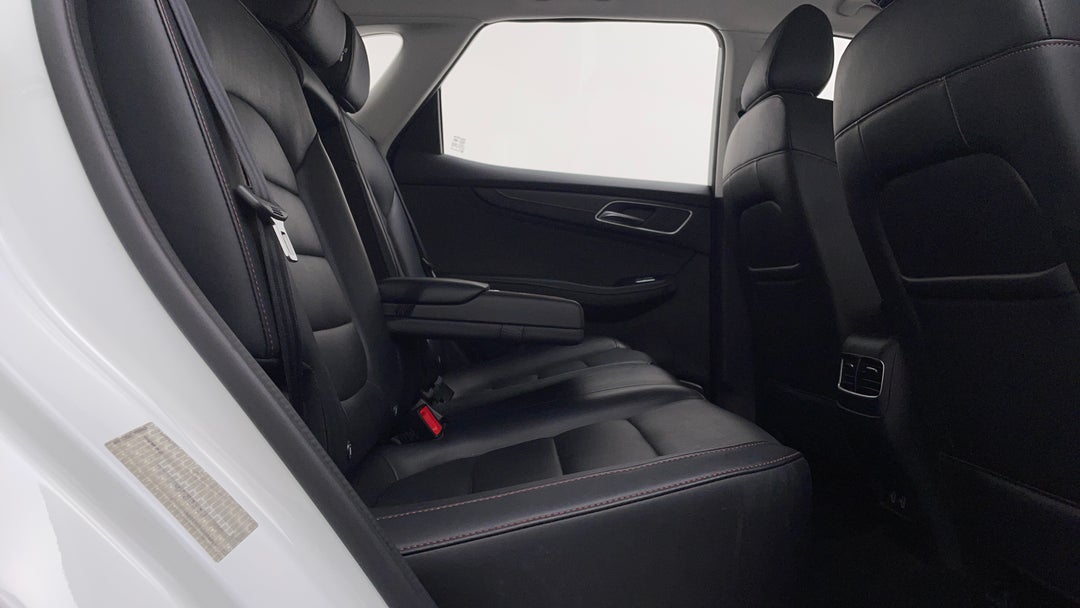 2020 MG HS Vibe, Automatic, 59736 km, Right Side Rear Door Cabin View