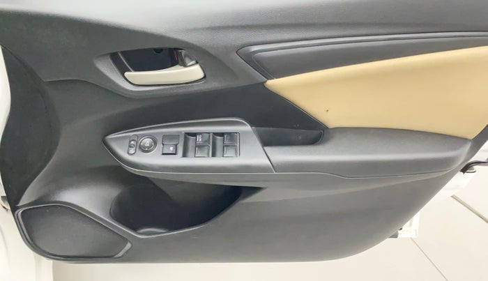 2016 Honda Jazz 1.2L I-VTEC SV, Petrol, Manual, 62,118 km, Driver Side Door Panels Control