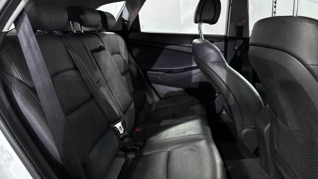 2017 Hyundai Tucson Active X (FWD), Automatic, 92127 km, Right Side Rear Door Cabin View