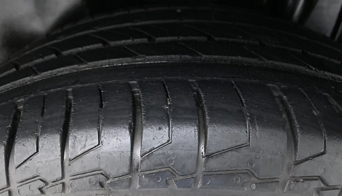2017 Maruti S Cross ZETA SHVS, Diesel, Manual, 24,598 km, Left Rear Tyre Tread