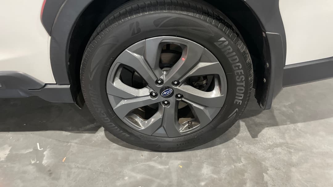 2022 Subaru Outback AWD, Automatic, 98288 km, Left Rear Wheel