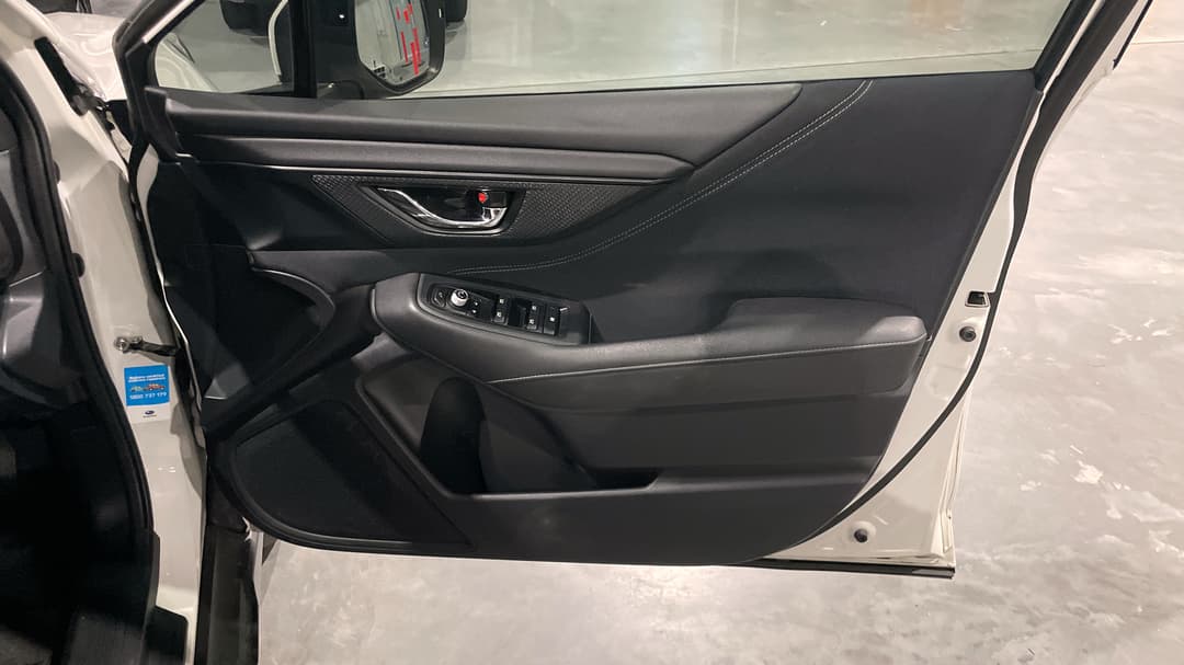 2022 Subaru Outback AWD, Automatic, 98288 km, Speaker View