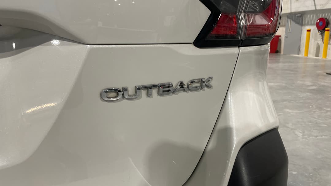 2022 Subaru Outback AWD, Automatic, 98288 km, Badge (Boot Right Side)