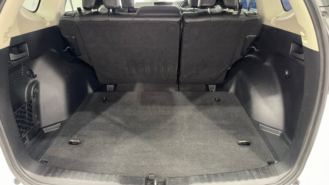 2016 Honda CR-V Vti-s (4x4), Automatic, 86418 km, Boot Inside View