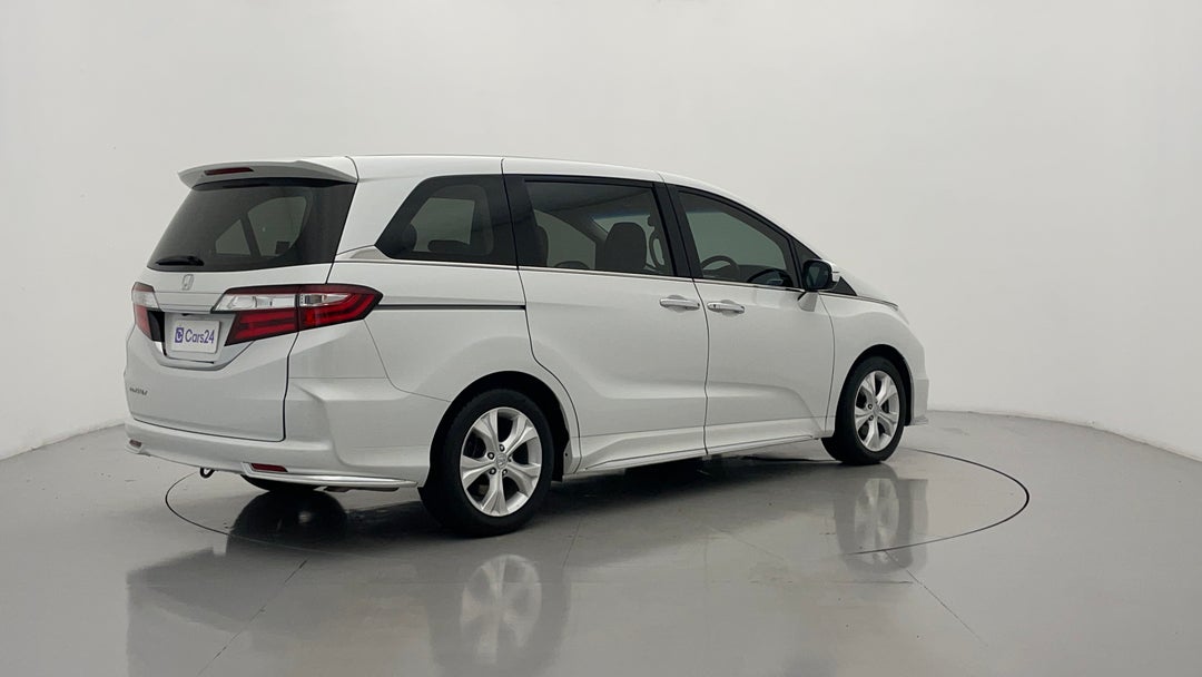 Right Back Diagonal (45- Degree) View