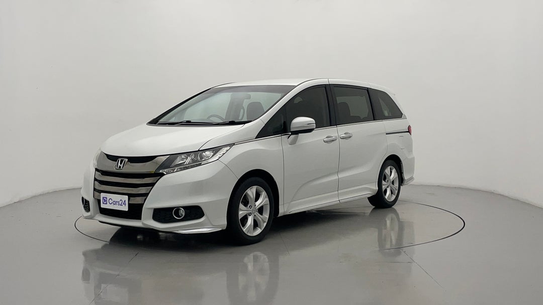 Left Front Diagonal (45- Degree) View