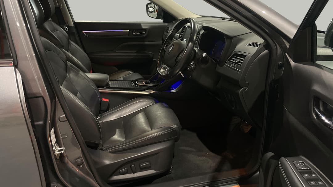 2023 Renault Koleos Zen (4x2), Automatic, 63023 km, Right Side Front Door Cabin View