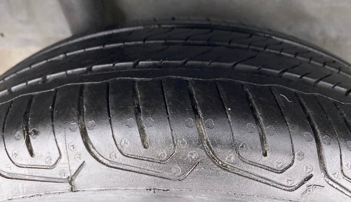 2015 Honda Brio 1.2 S MT I VTEC, Petrol, Manual, 55,919 km, Right Rear Tyre Tread