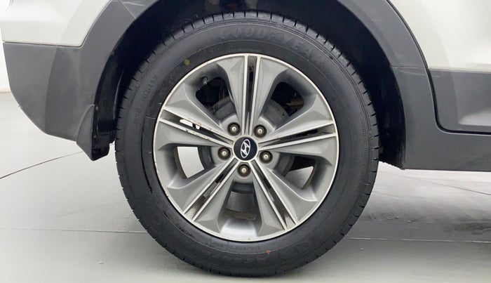 2016 Hyundai Creta 1.6 SX PLUS AUTO PETROL, Petrol, Automatic, 69,669 km, Right Rear Wheel
