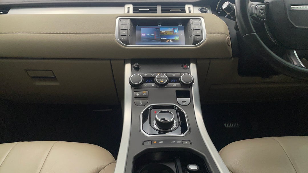 2016 Range Rover Evoque Td4 180 Se, Automatic, 127344 km, Center Console