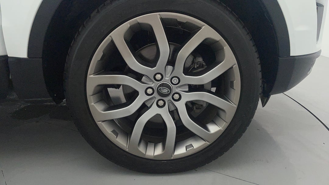 2016 Range Rover Evoque Td4 180 Se, Automatic, 127344 km, Right Front Wheel