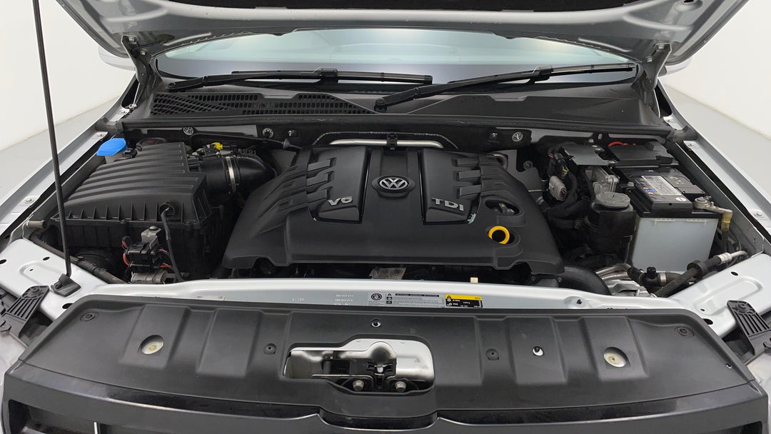 Open Bonnet (Engine)