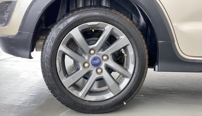 2018 Ford FREESTYLE TITANIUM PLUS 1.2 PETROL, Petrol, Manual, 75,293 km, Right Rear Wheel