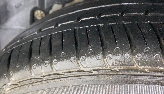 2018 Ford FREESTYLE TITANIUM PLUS 1.2 PETROL, Petrol, Manual, 75,293 km, Left Rear Tyre Tread