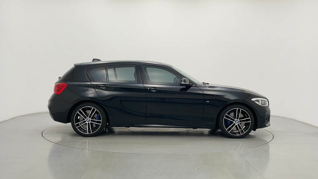 2018 BMW 1 25i M Sport, Automatic, 59800 km, Right Side View