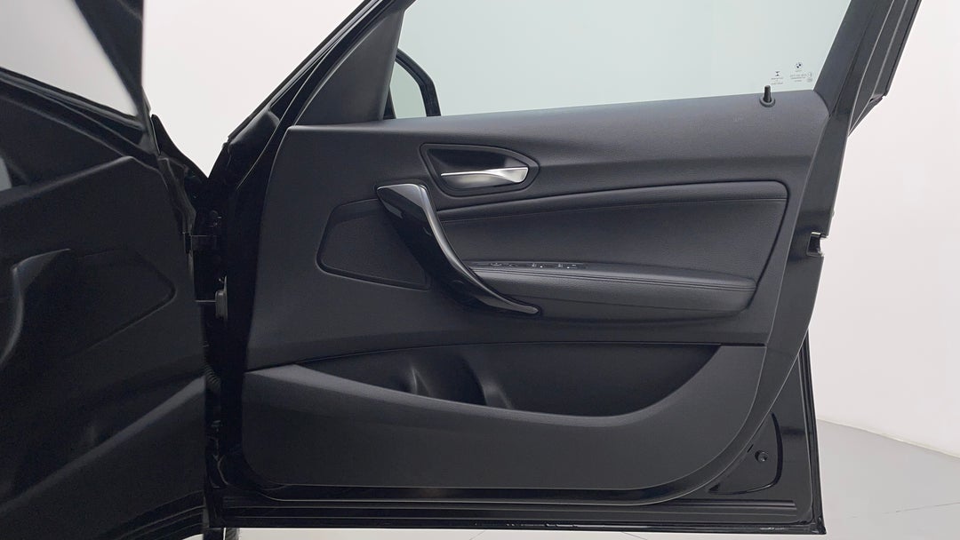 2018 BMW 1 25i M Sport, Automatic, 59800 km, Speaker View