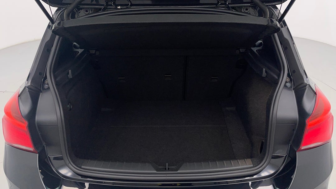 2018 BMW 1 25i M Sport, Automatic, 59800 km, Boot Inside View