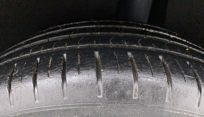 2019 Maruti Baleno ALPHA PETROL 1.2, Petrol, Manual, 24,499 km, Left Rear Tyre Tread