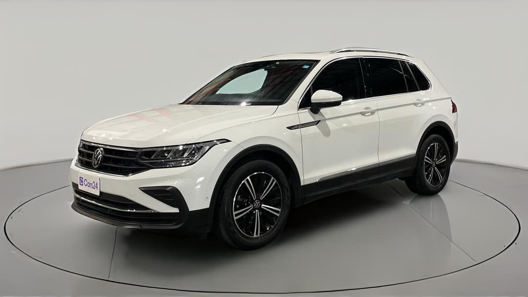 2022 Volkswagen Tiguan 110tsi Life, Automatic, 69499 km, Left Front Diagonal (45- Degree) View
