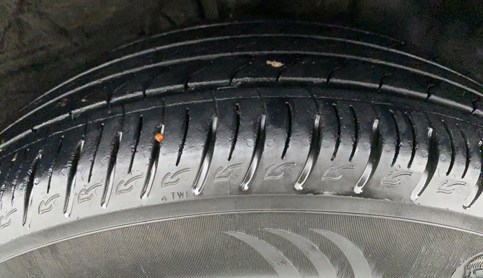 2019 Hyundai VENUE 1.0L Turbo GDI SX(O) MT, Petrol, Manual, 13,991 km, Right Front Tyre Tread