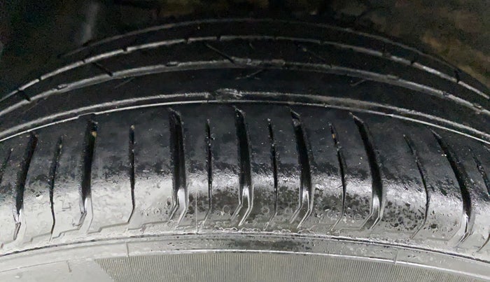 2019 Hyundai VENUE 1.0L Turbo GDI SX(O) MT, Petrol, Manual, 13,991 km, Left Front Tyre Tread