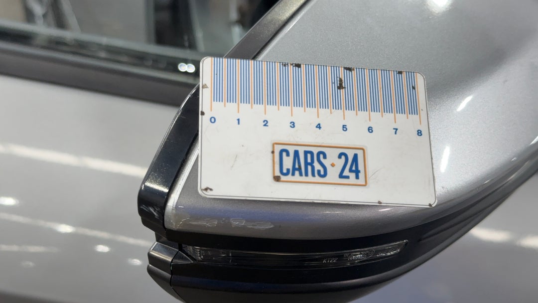 Side Mirrors Housing RHS Scratch